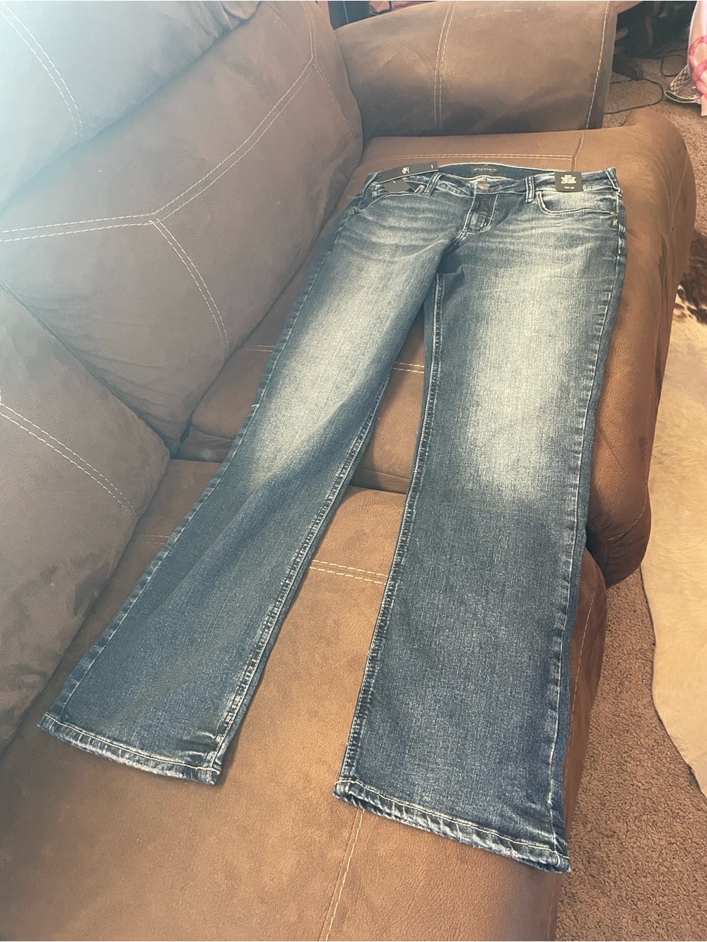 Silver Jeans Women's Straight Leg Jeans - Faded Blue Wash